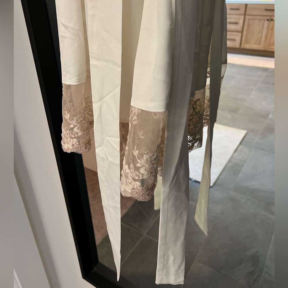 [Flora Nikrooz] NWOT Rosa Charmeuse Kimono - Picture 4 of 13